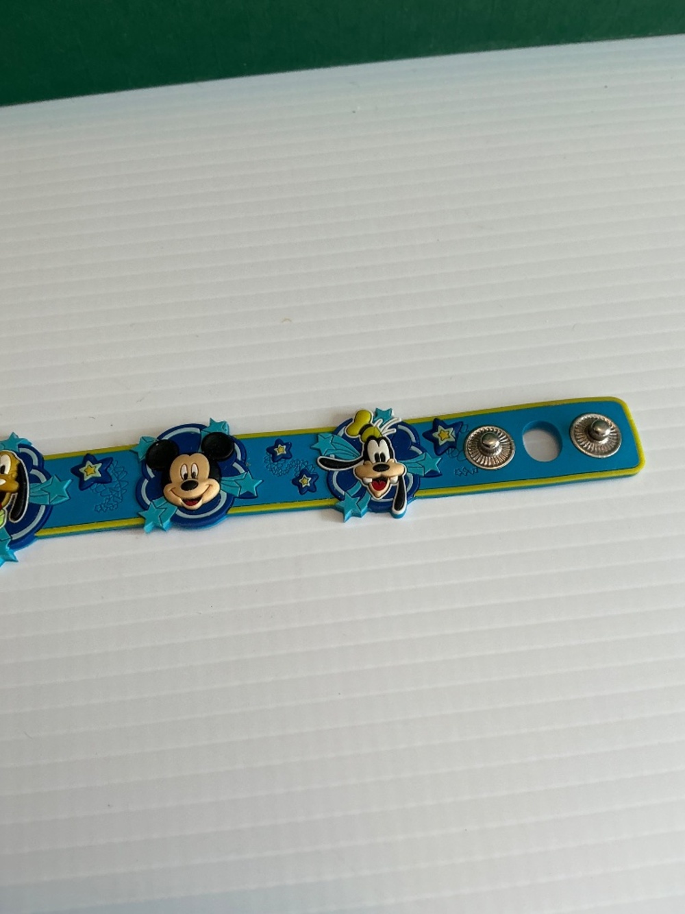 Official Disney Blue Vinyl Snap Bracelet Mickey Donald Goofy Pluto Stars - Picture 10 of 13